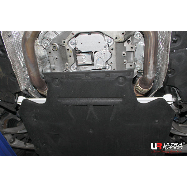 Ultra Racing Audi A6 (C7) 2.0 TSI 2011 - Front Lower Brace