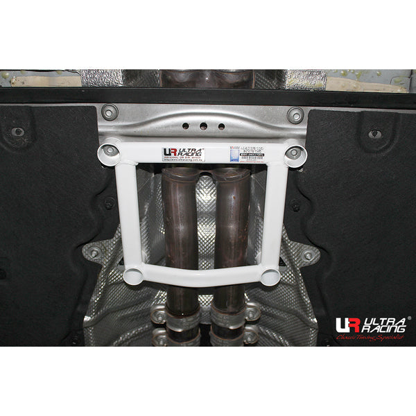 Ultra Racing Audi A6 (C7) S6 2010 - Mid Lower Brace