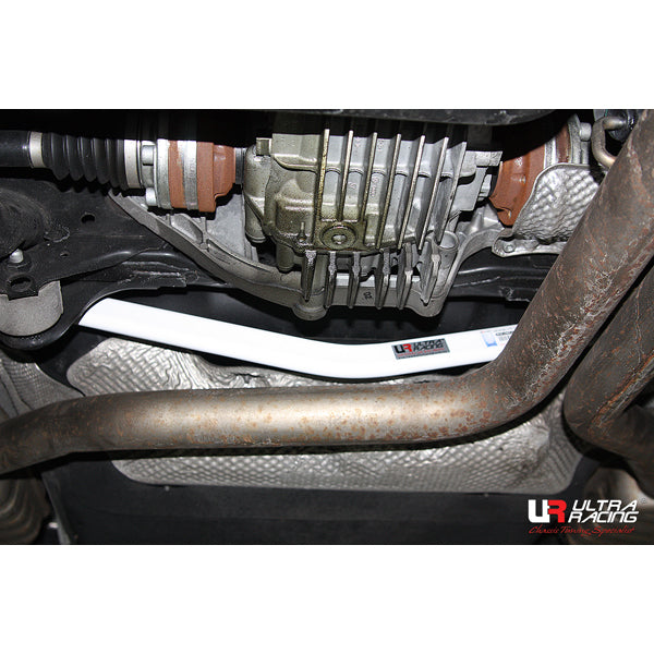 Ultra Racing Audi A8 (D4) 4.2 FSI Quattro 2010 - Rear Lower Brace