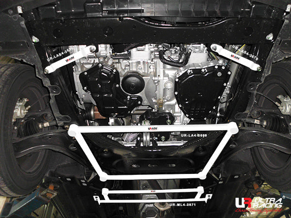 Ultra Racing Nissan Qashqai 1.6 2013 - Front Lower Brace