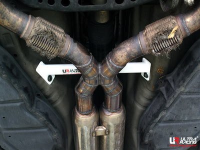 Ultra Racing Nissan 350Z 3.5 2003 - Mid Lower Brace