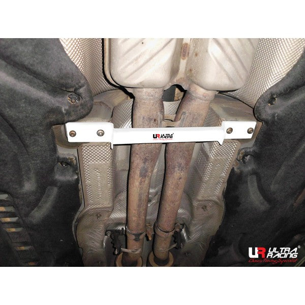 Ultra Racing Mercedes S Class (W221) S350 2005 - Mid Lower Brace