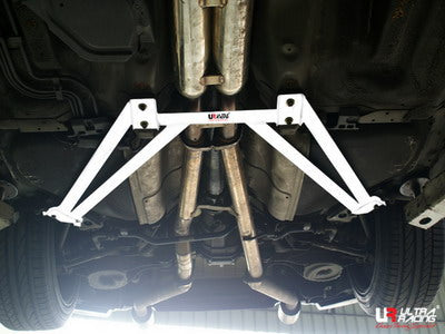 Ultra Racing Nissan 350Z 3.5 2003 - Rear Lower Brace