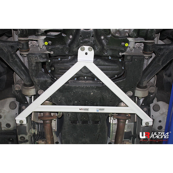 Ultra Racing Lexus IS300H  2013 - Front Lower Brace