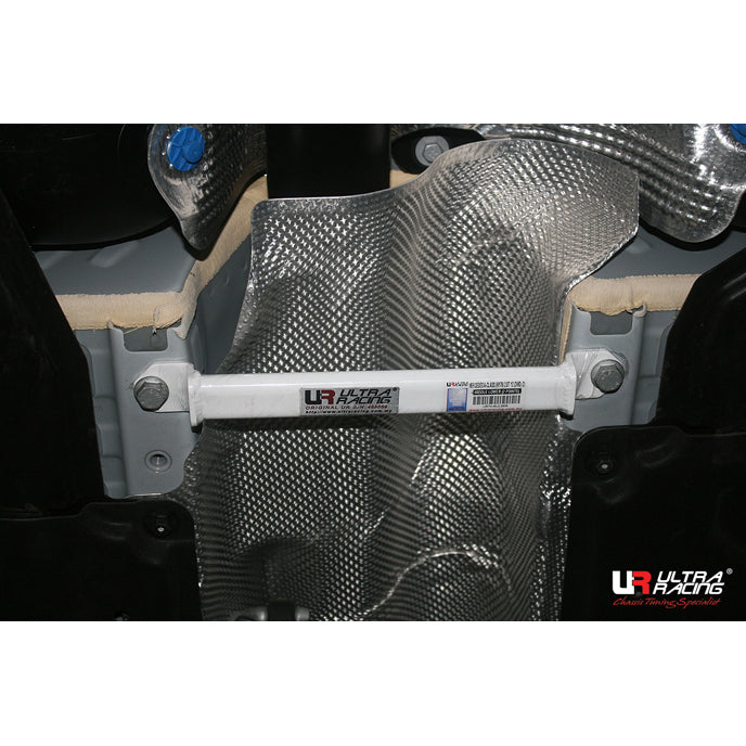 Ultra Racing Mercedes CLA (C117) CLA45 AMG 2013 - Mid Lower Brace