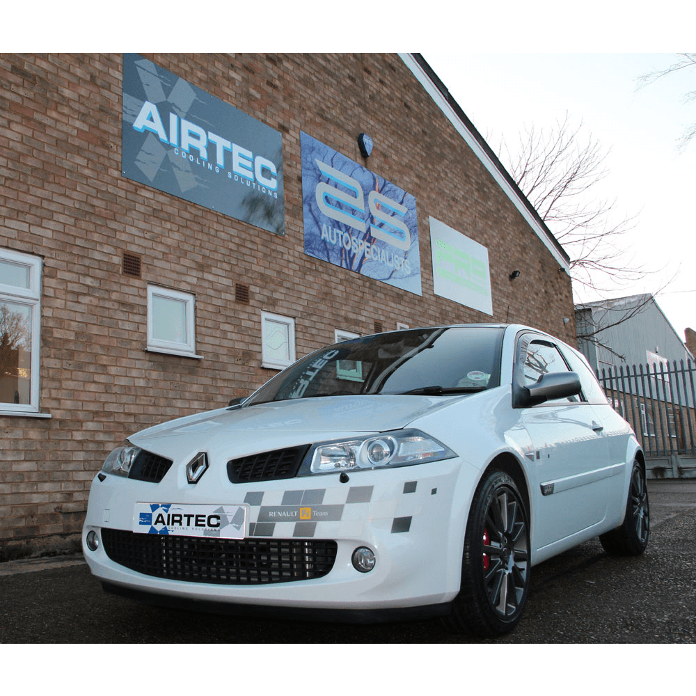 AIRTEC Motorsport 95mm Core Intercooler Upgrade with Air-Ram Scoop for Megane 2 225 and R26