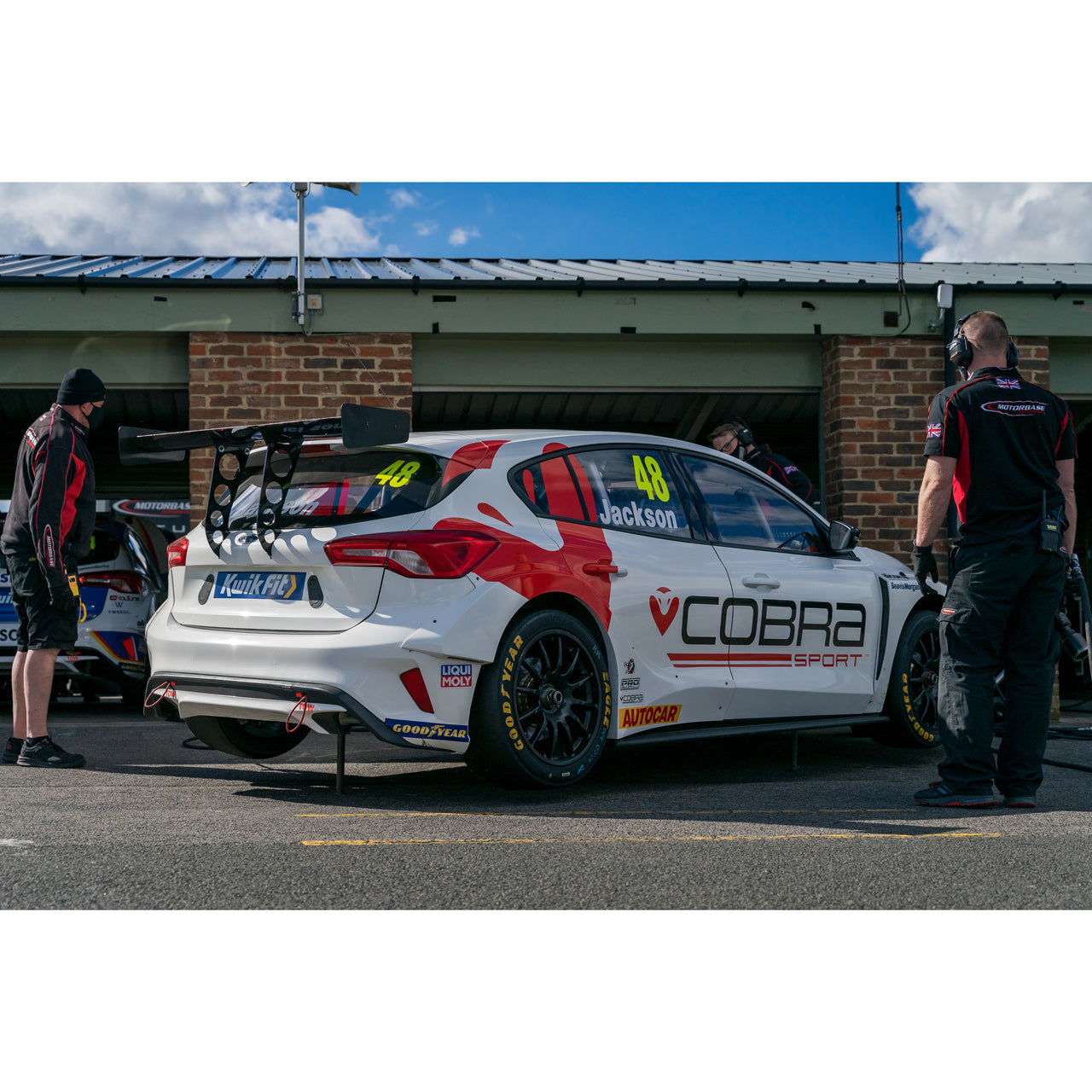 Ford Focus ST Estate (Mk4) Cat Back Performance Exhaust